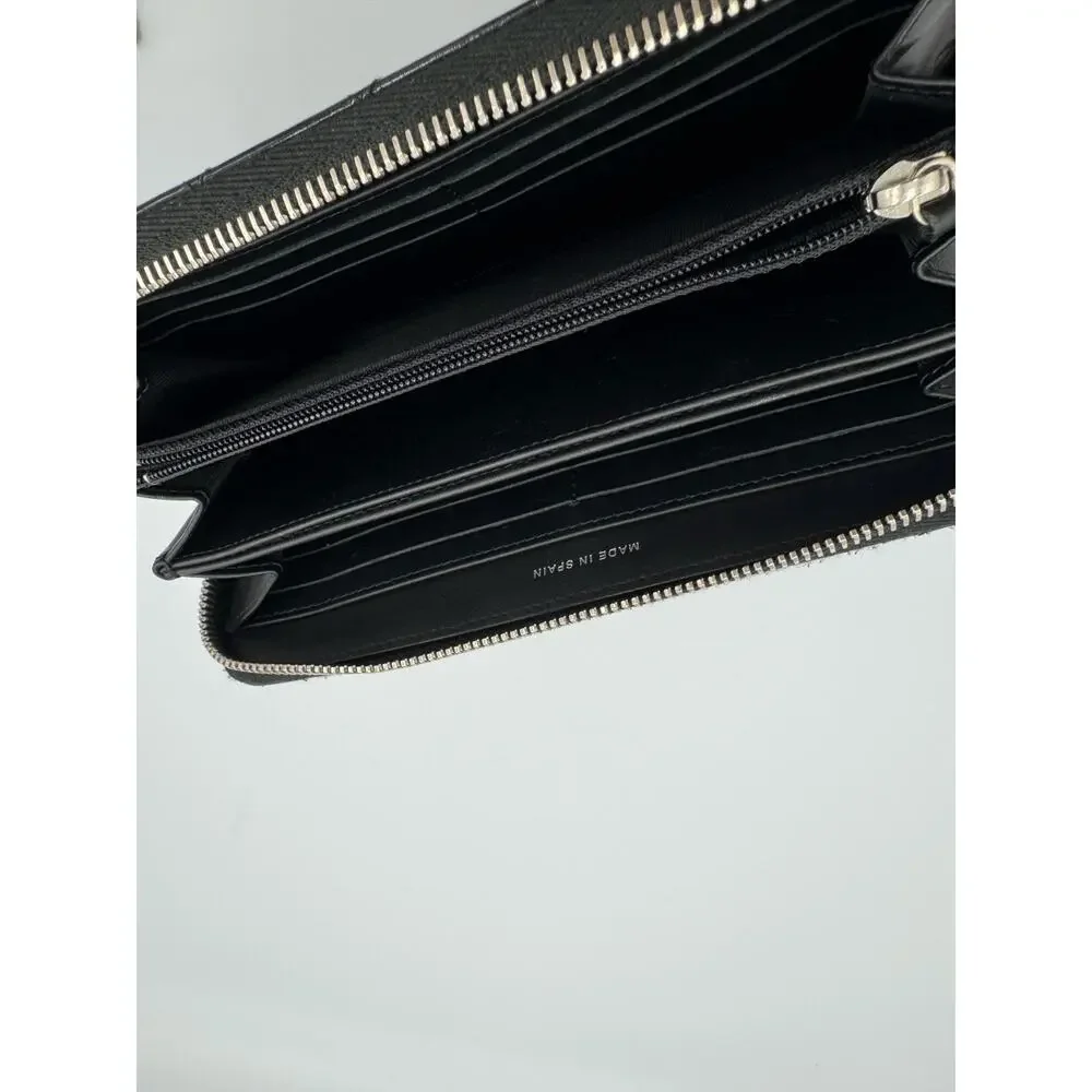 CHANEL Brilliant Patent Leather Zip Around Long Wallet Black Quilted CC Silver